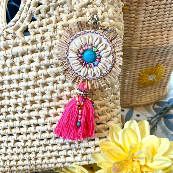 New Handmade Beaded Bohemian Medallion With Shells Neon Fringe Bag Clip Key Ring - Picture 2 of 7